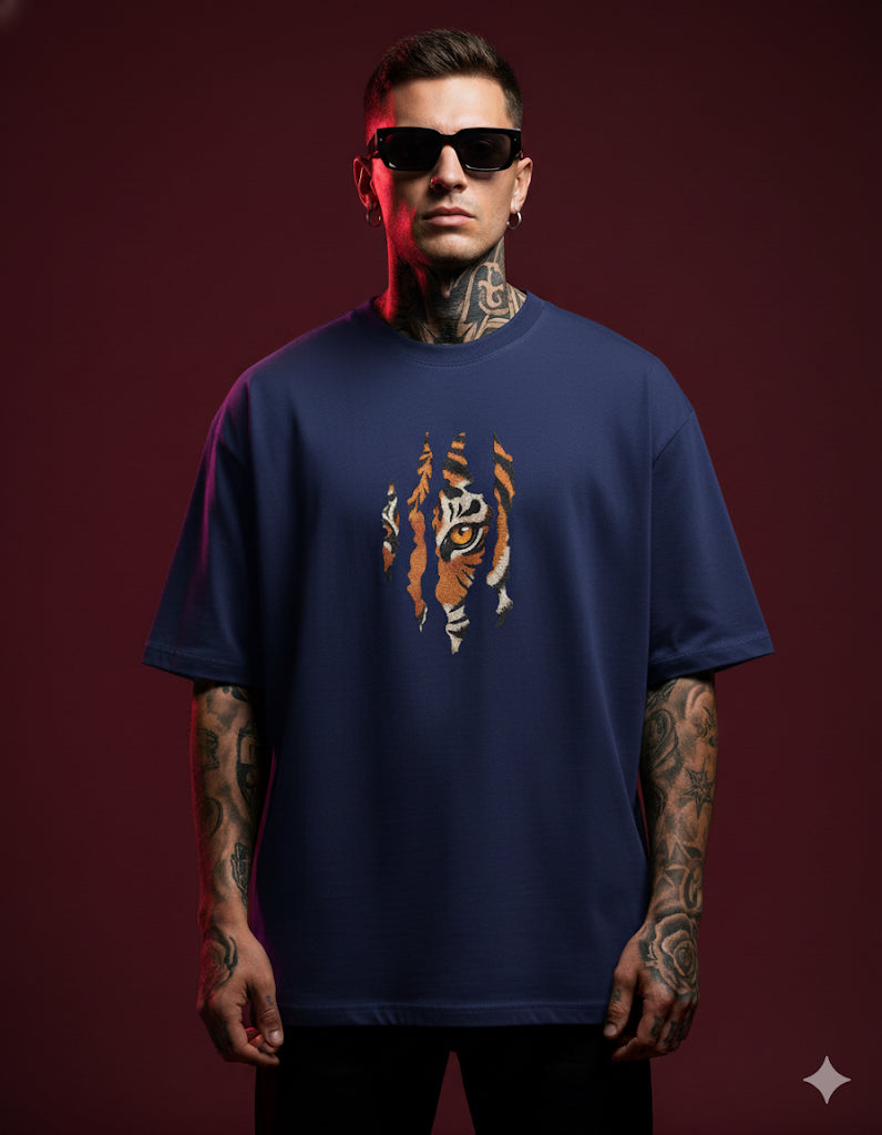 THE EYE OF TIGER Oversized TEE